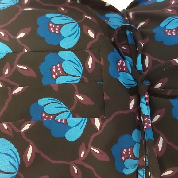 LOFT Floral Shirtdress Long Sleeves with Tie M EUC - Picture 5 of 8